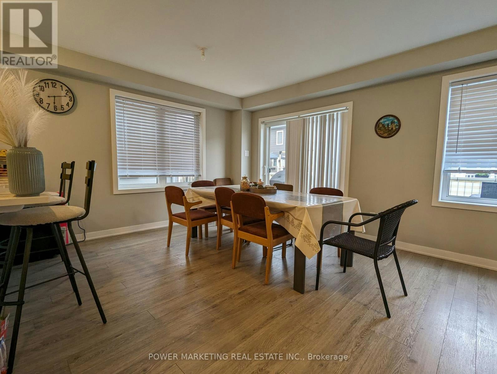 30 Limnos Lane, Ottawa, ON, K2S 0V5 - 6