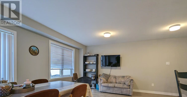30 Limnos Lane, Ottawa, ON, K2S 0V5 - 7