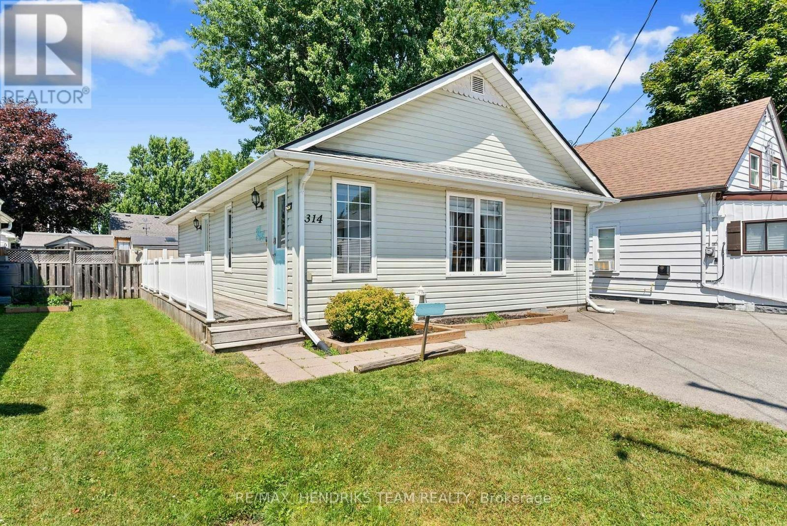 314 Lincoln Road W, Fort Erie, ON, L0S 1B0 - 2