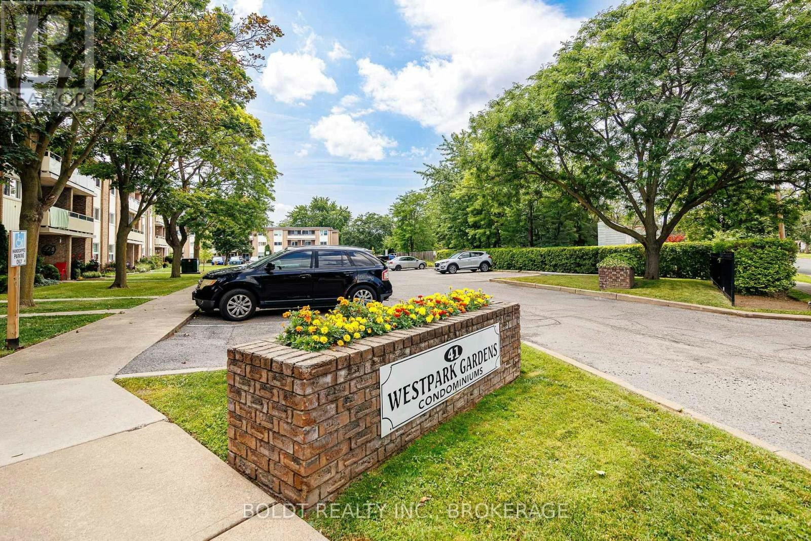 209-41 Rykert Street, St. Catharines, ON, L2S 3A4