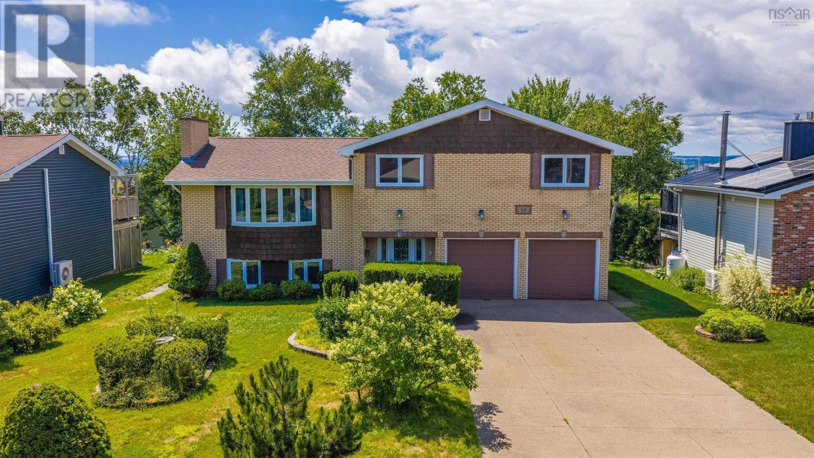 19 Bayswater Road, Dartmouth, NS, B2W 4H2