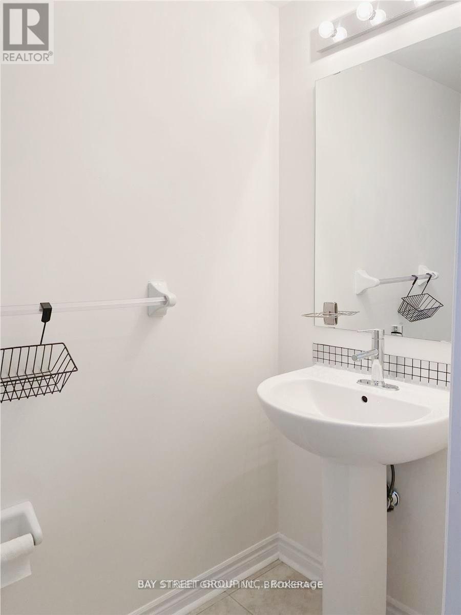 23-11 Eaton Park Lane, Toronto, ON, M1W 0A5 - 5