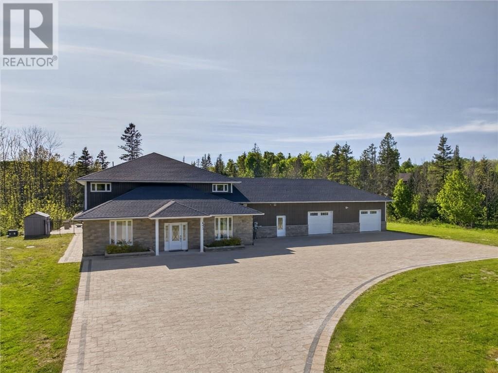5381 Desmarais, Greater Sudbury, ON, P3P 1R7
