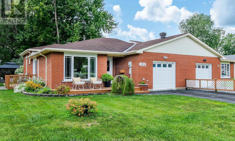 709 Champlain Drive