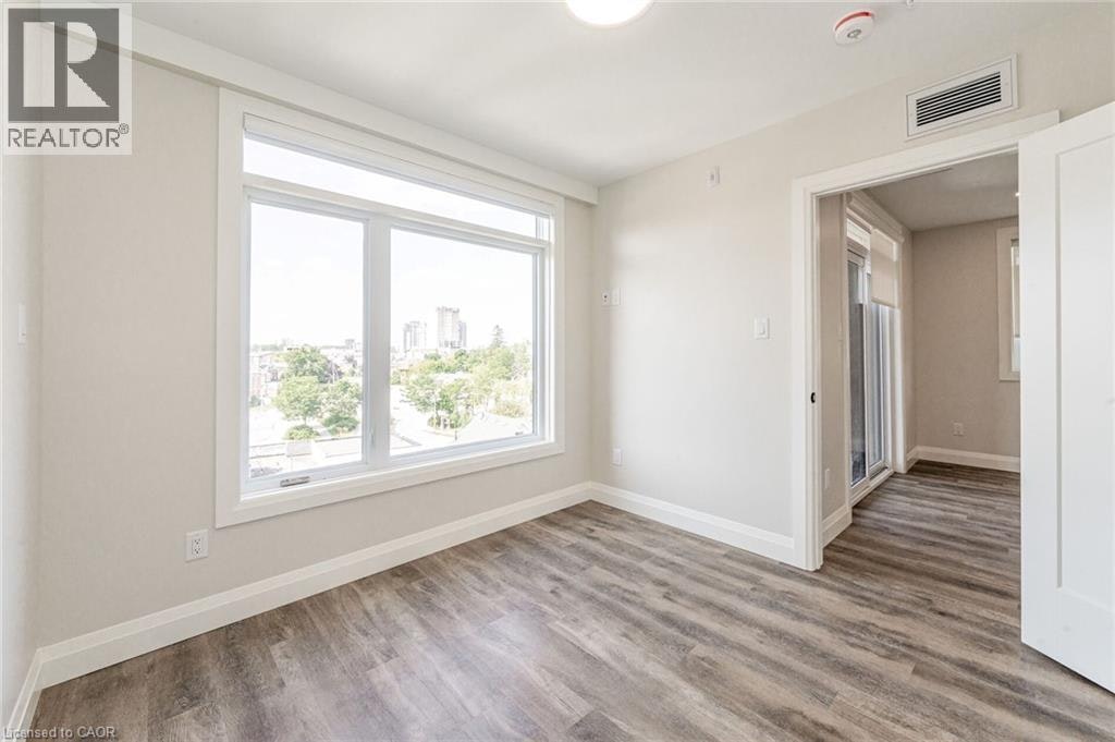 103-72 Erb Street E, Waterloo, ON, N2J 1L8 - 8