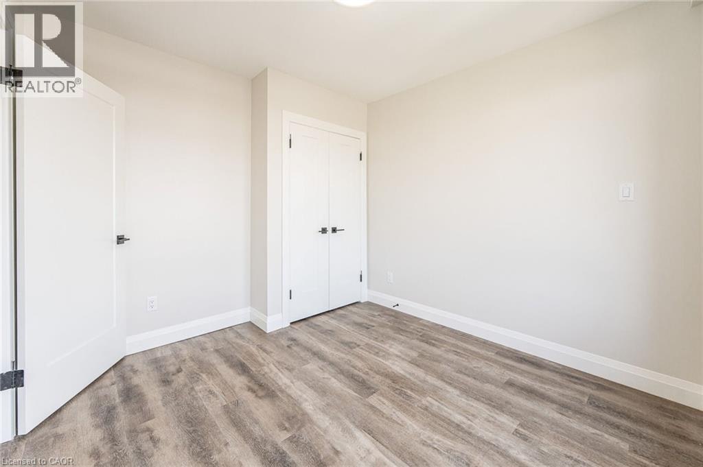103-72 Erb Street E, Waterloo, ON, N2J 1L8 - 9