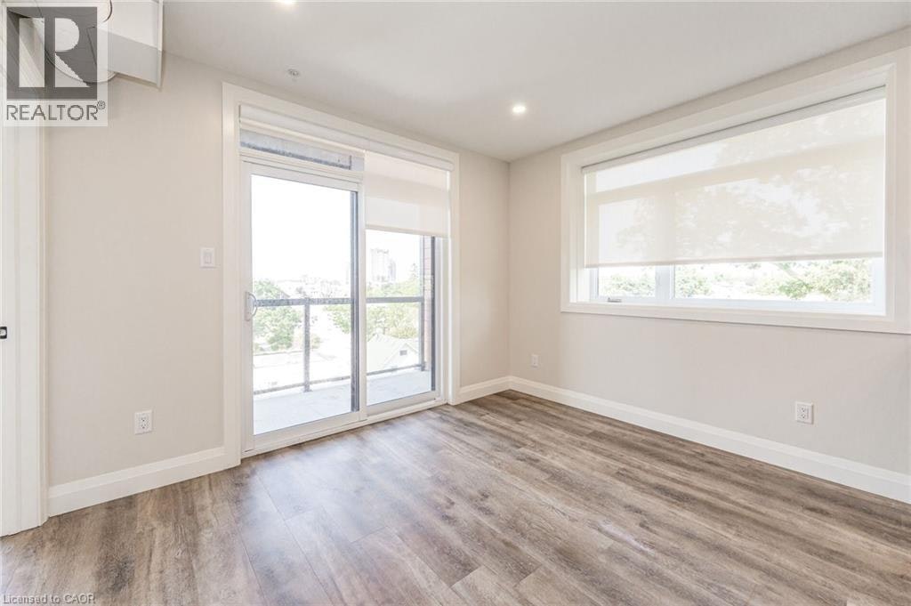 103-72 Erb Street E, Waterloo, ON, N2J 1L8 - 6
