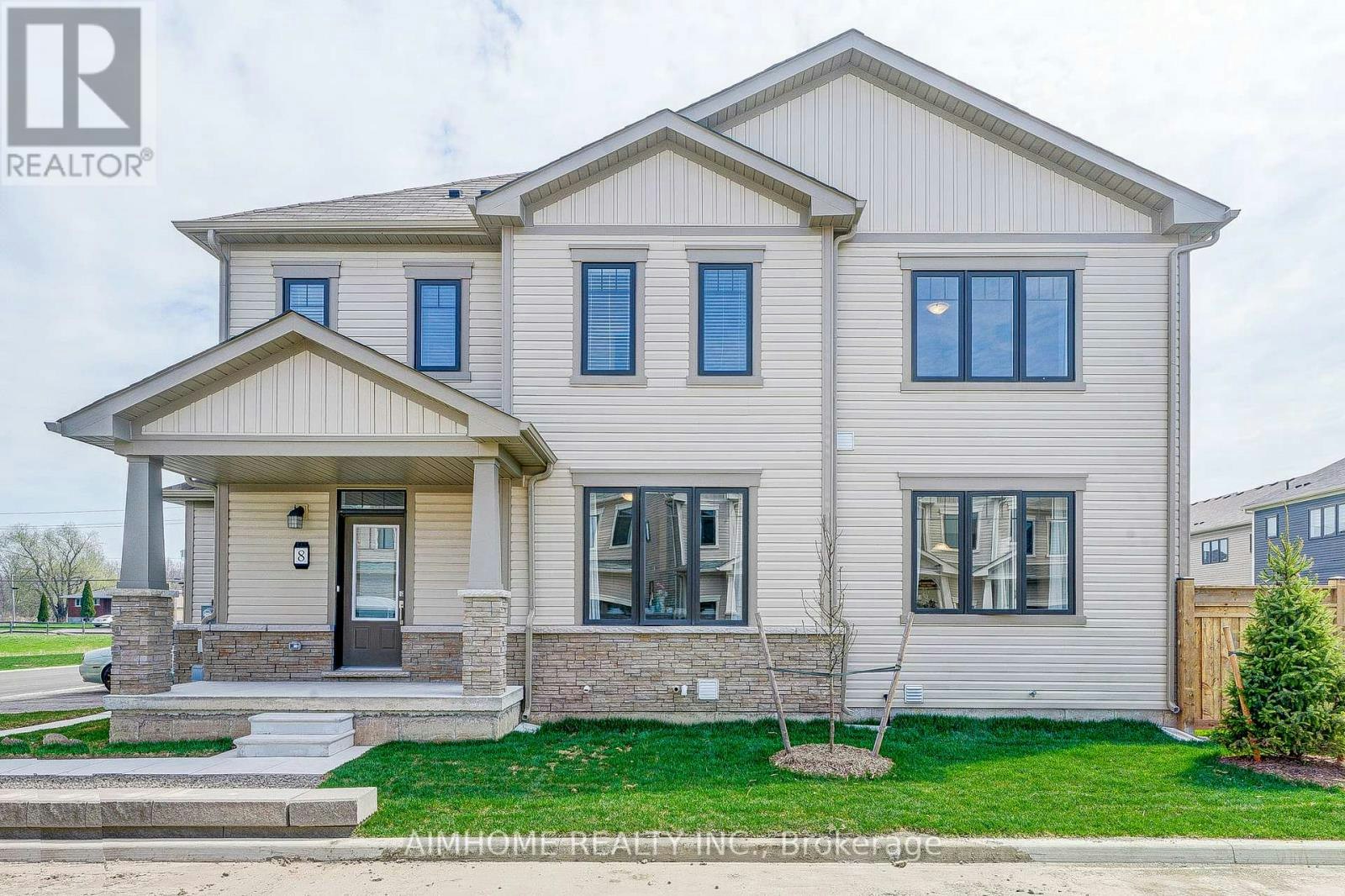 8-7789 Kalar Road, Niagara Falls, ON, L2H 2Y6