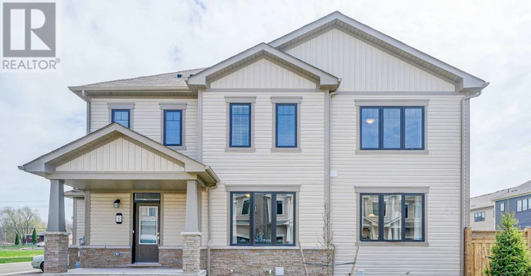 8-7789 Kalar Road, Niagara Falls, ON, L2H 2Y6
