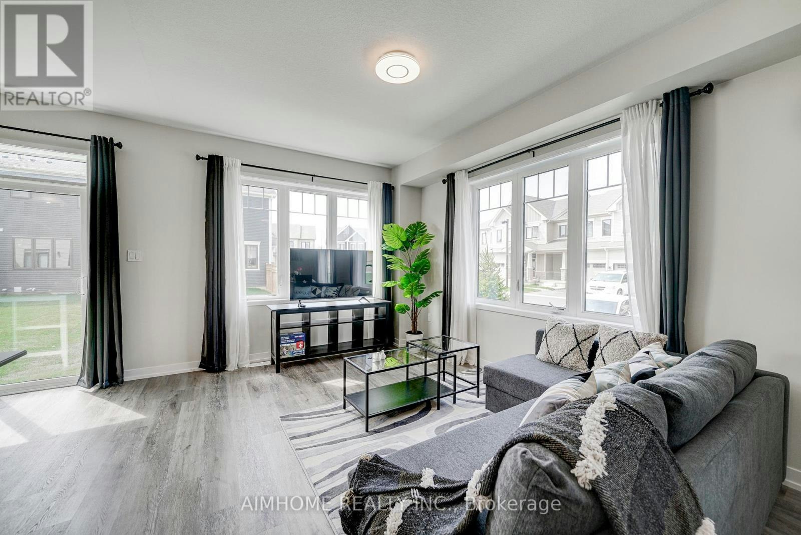 8-7789 Kalar Road, Niagara Falls, ON, L2H 2Y6 - 12