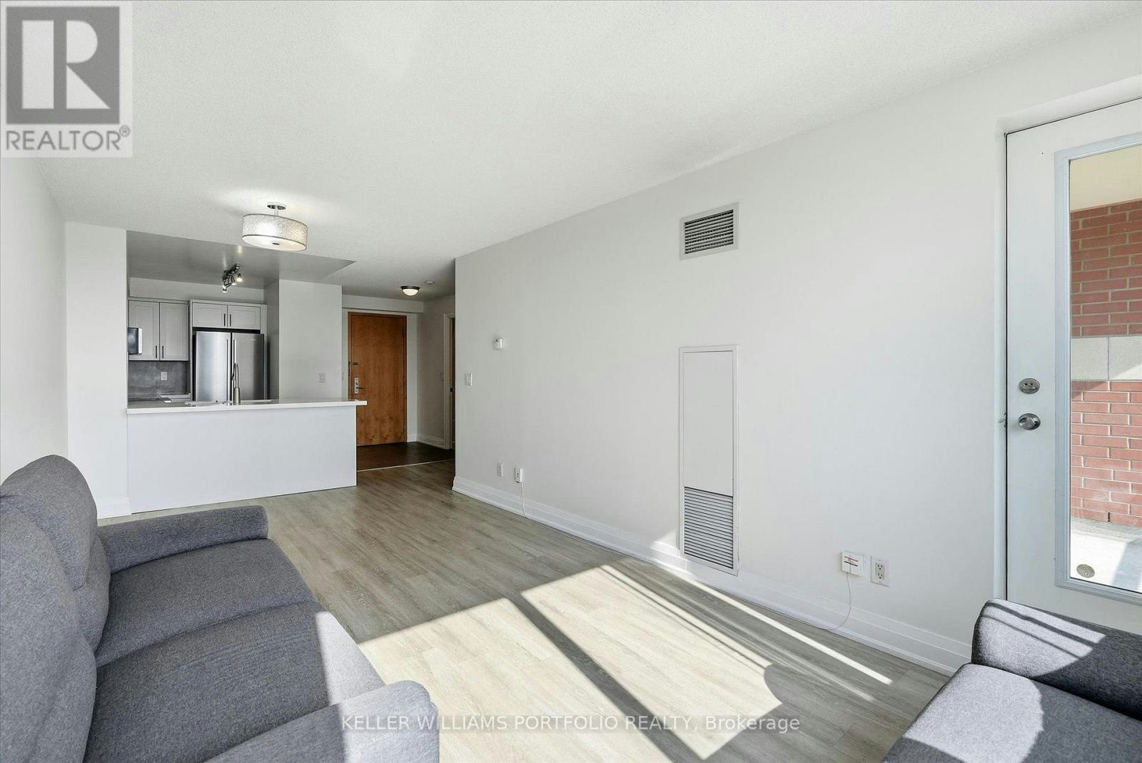 607-48 Suncrest Boulevard, Markham, ON, L3T 7Y5 - 19