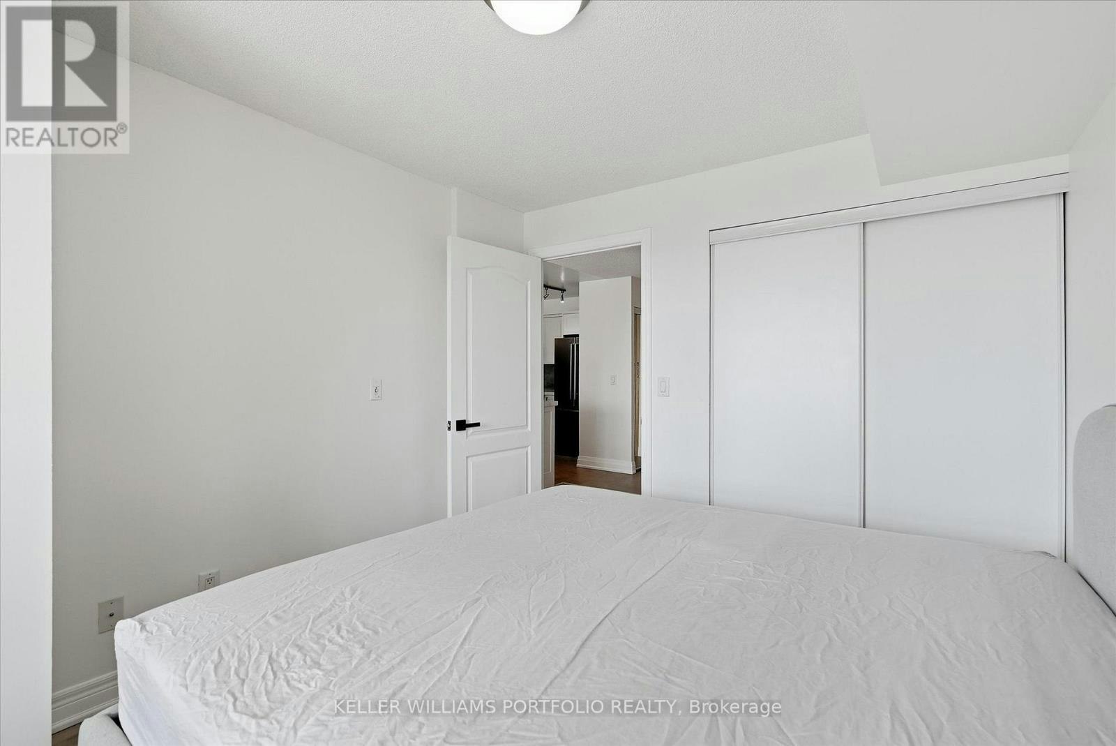 607-48 Suncrest Boulevard, Markham, ON, L3T 7Y5 - 23