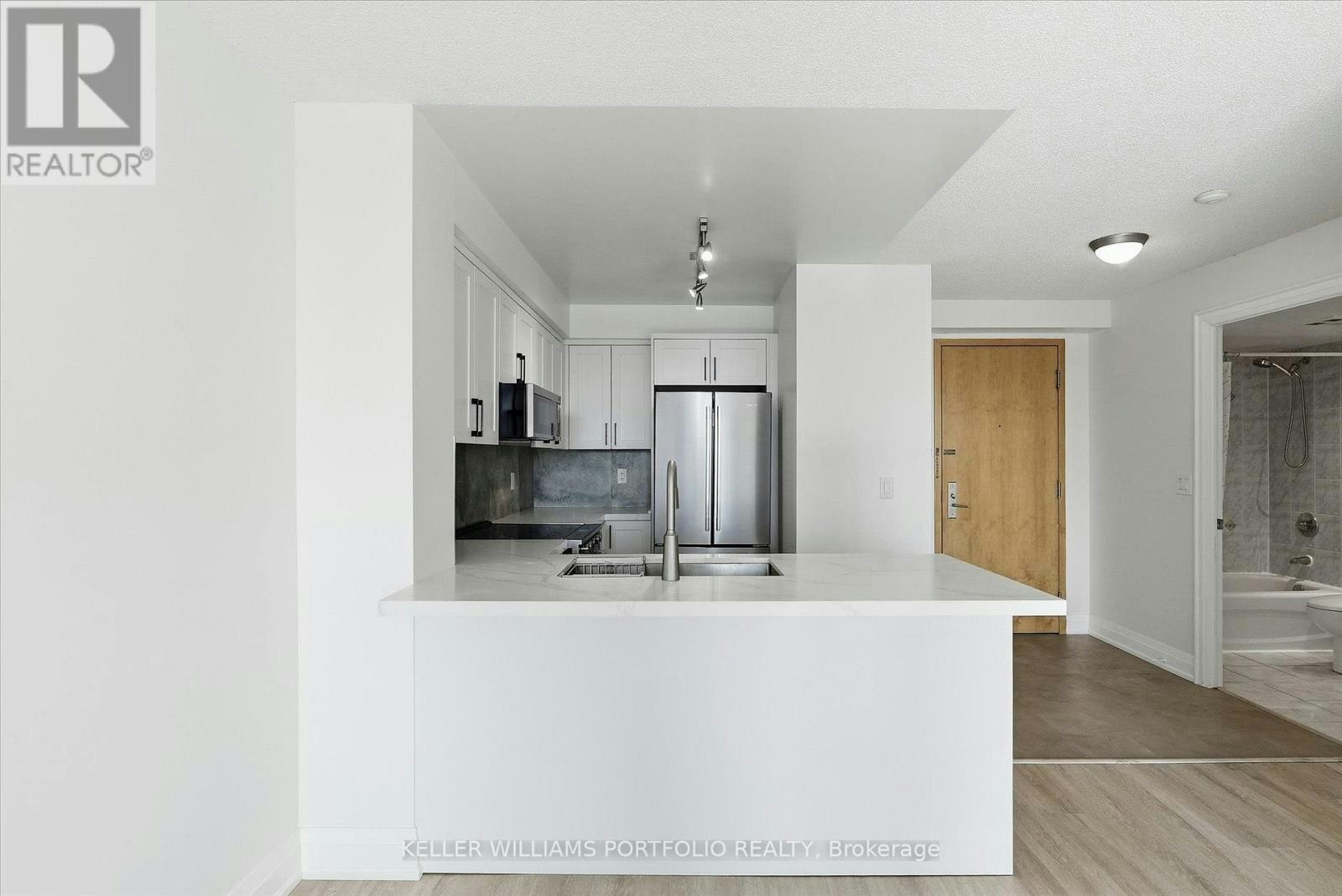 607-48 Suncrest Boulevard, Markham, ON, L3T 7Y5 - 12