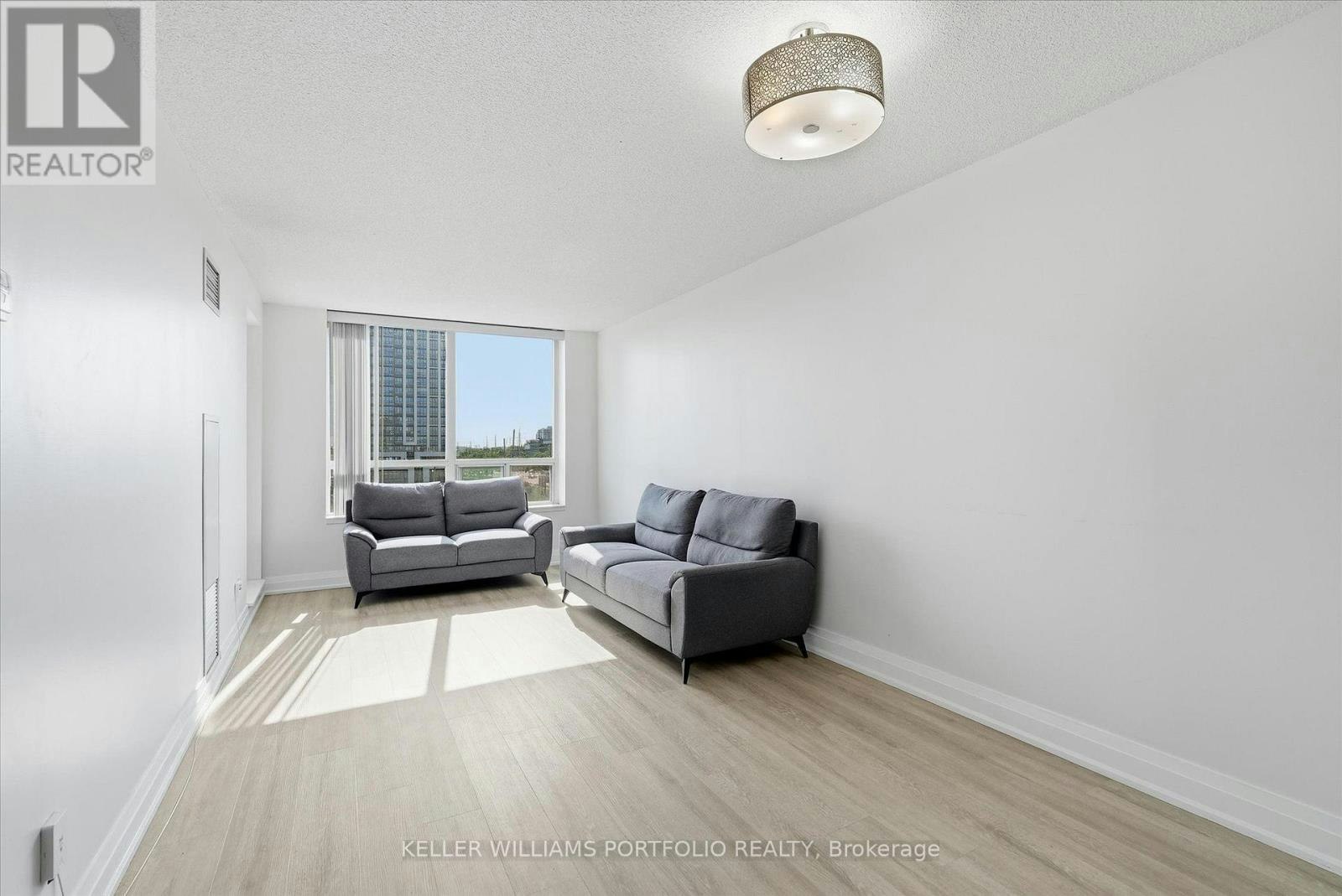 607-48 Suncrest Boulevard, Markham, ON, L3T 7Y5 - 14