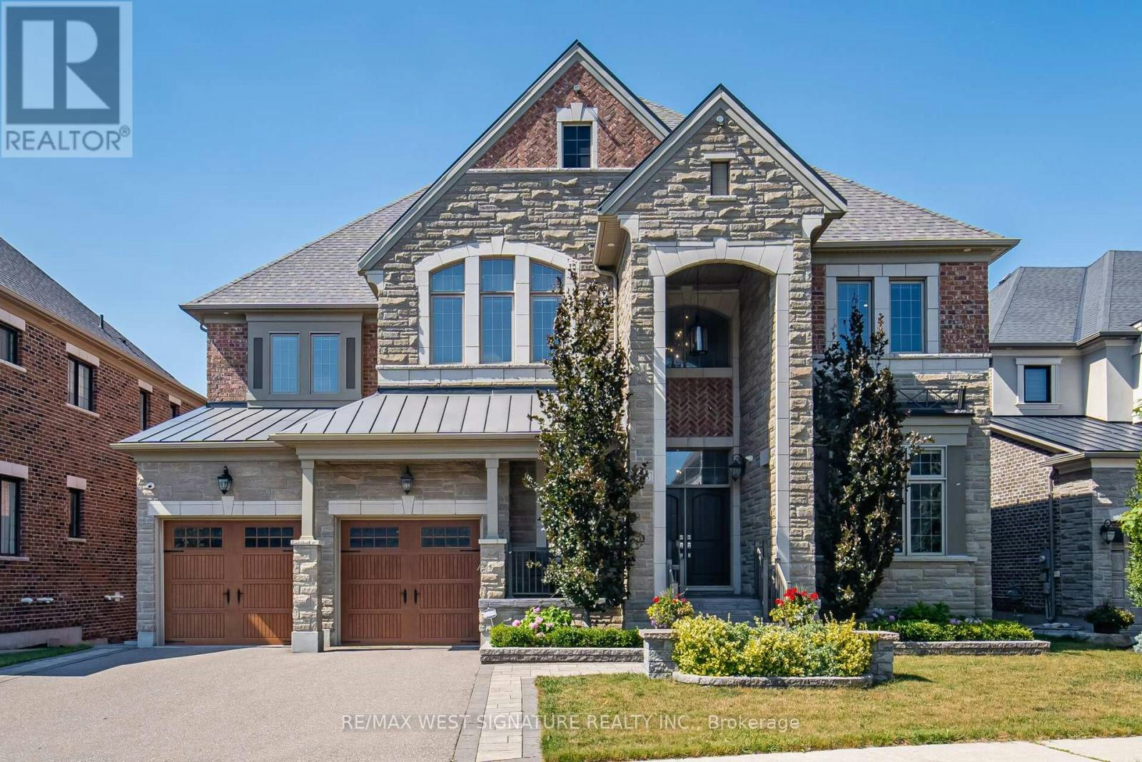56 Sir Henry Court, King, ON, L7B 0P5