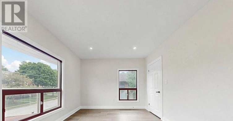 6058 Culp Street, Niagara Falls, ON, L2G 2B7 - 32
