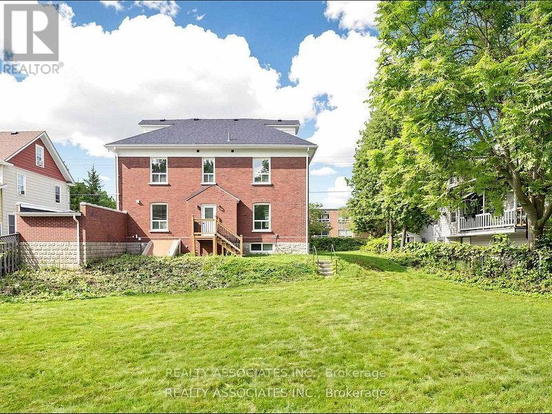 6058 Culp Street, Niagara Falls, ON, L2G 2B7 - 44