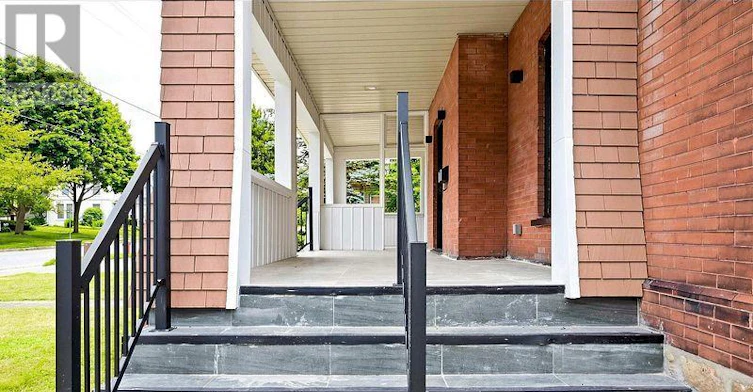 6058 Culp Street, Niagara Falls, ON, L2G 2B7 - 4