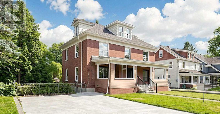 6058 Culp Street, Niagara Falls, ON, L2G 2B7 - 2