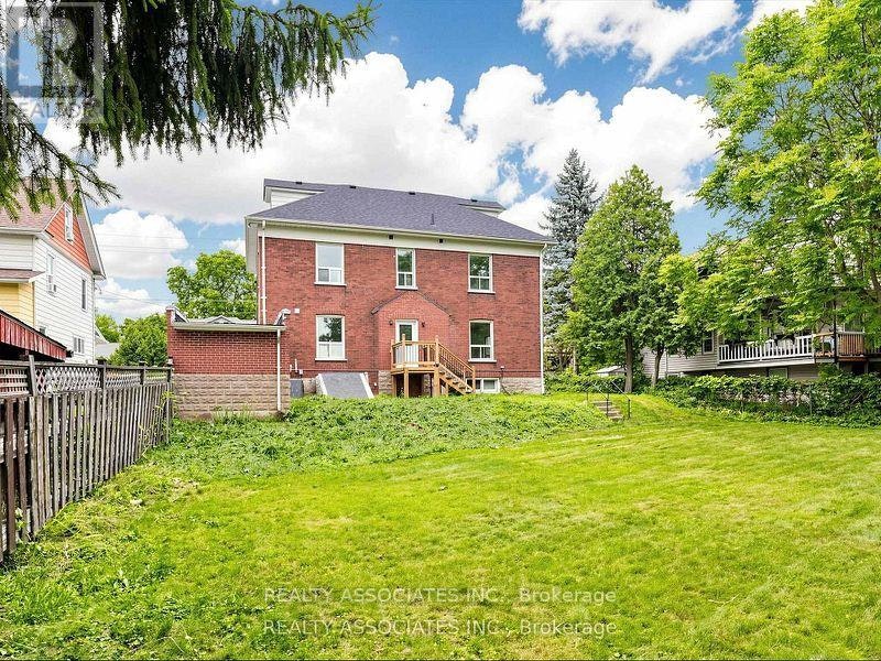 6058 Culp Street, Niagara Falls, ON, L2G 2B7 - 45
