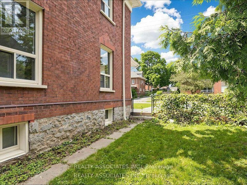 6058 Culp Street, Niagara Falls, ON, L2G 2B7 - 42