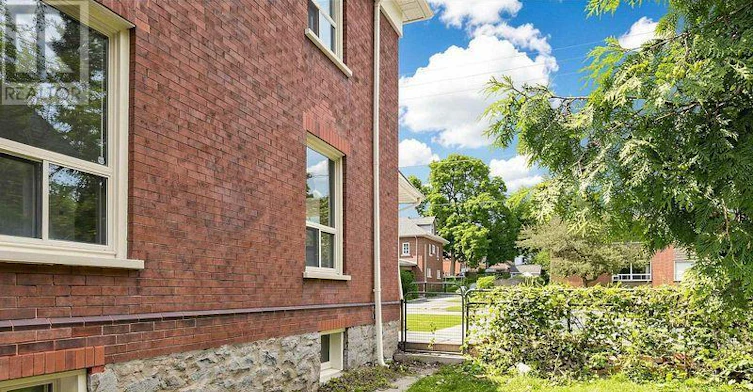 6058 Culp Street, Niagara Falls, ON, L2G 2B7 - 42