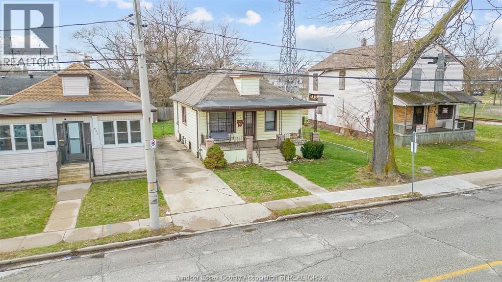 879 Felix Avenue, Windsor, ON, N9C 3L1