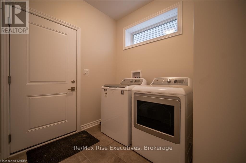 1673 Brookedayle Avenue, Kingston, ON, K7P 0T1 - 13