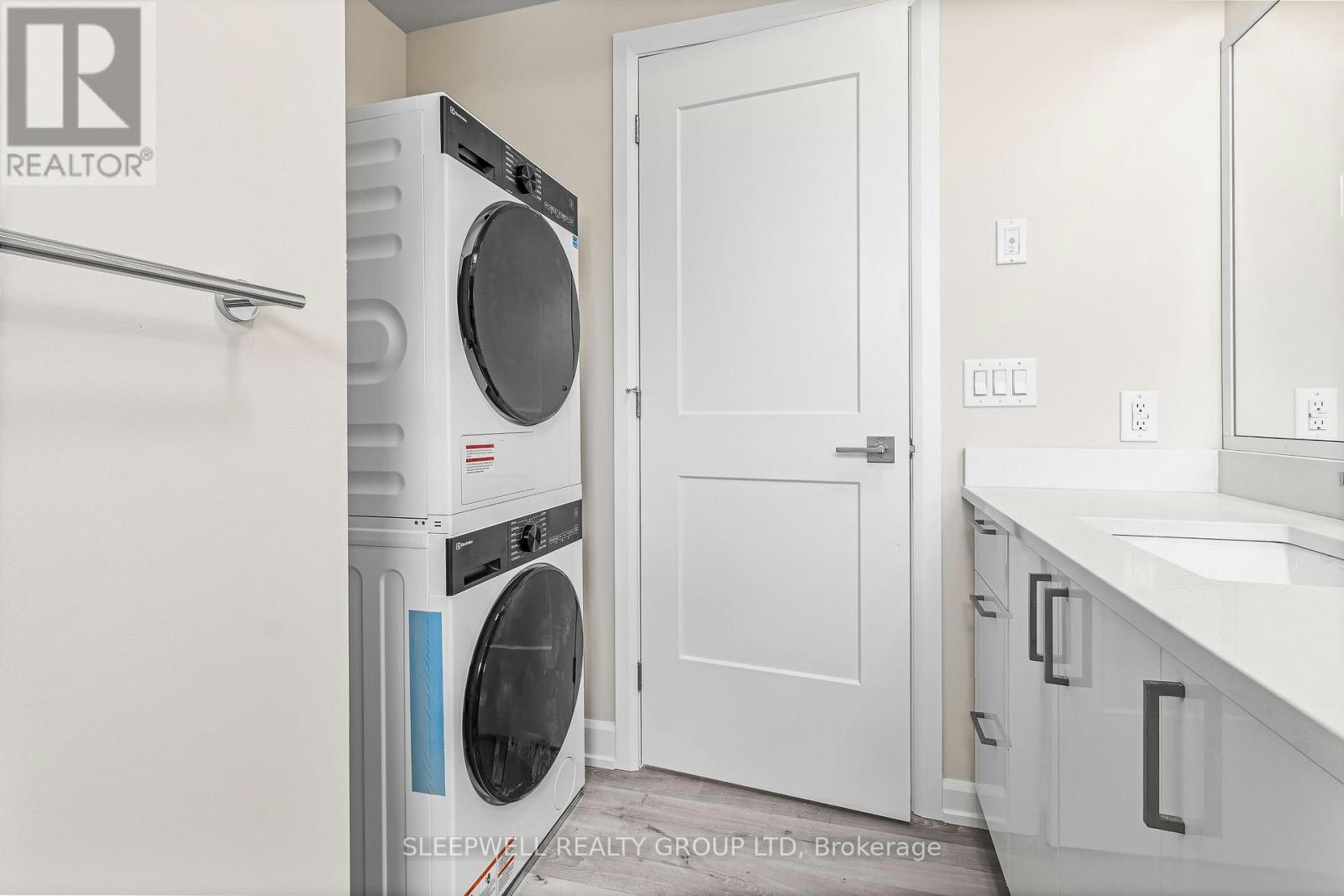 403-370 Cambridge Street N, Ottawa, ON, K1R 7B7 - 13