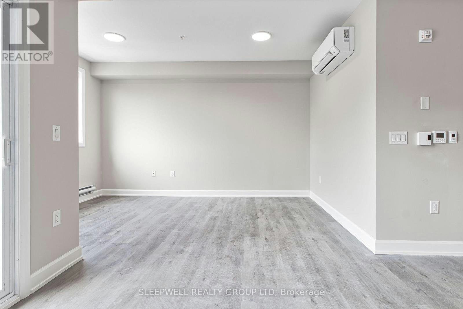 303-370 Cambridge Street N, Ottawa, ON, K1R 7B7 - 9