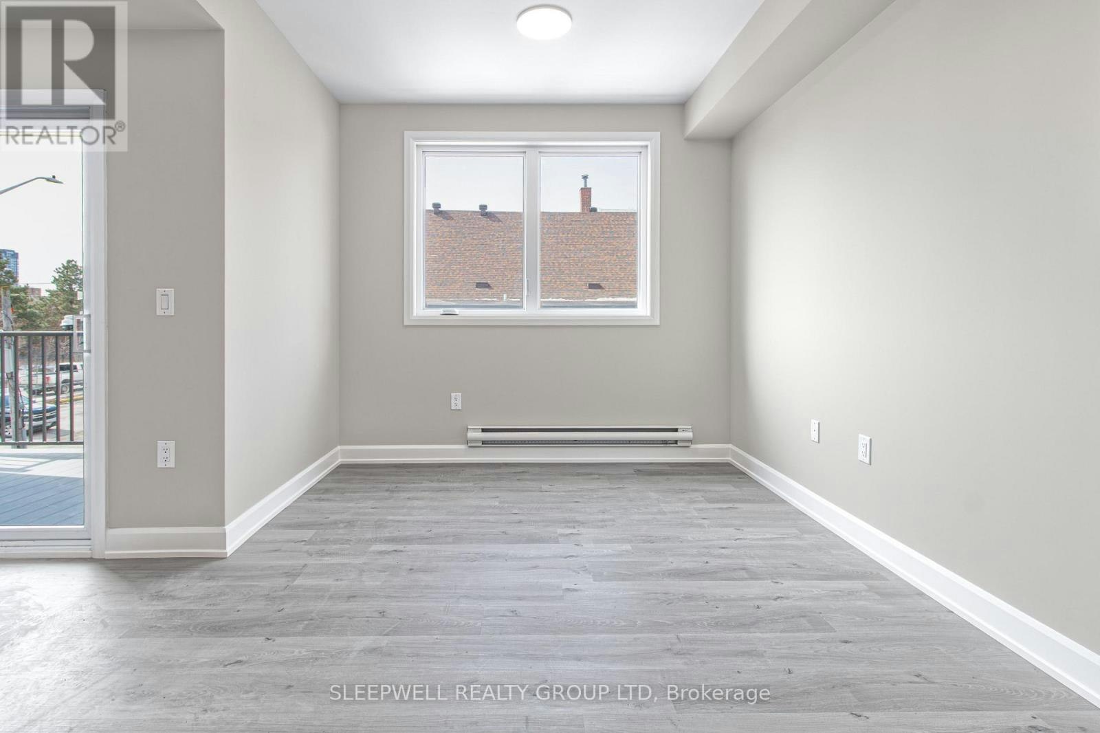 303-370 Cambridge Street N, Ottawa, ON, K1R 7B7 - 8