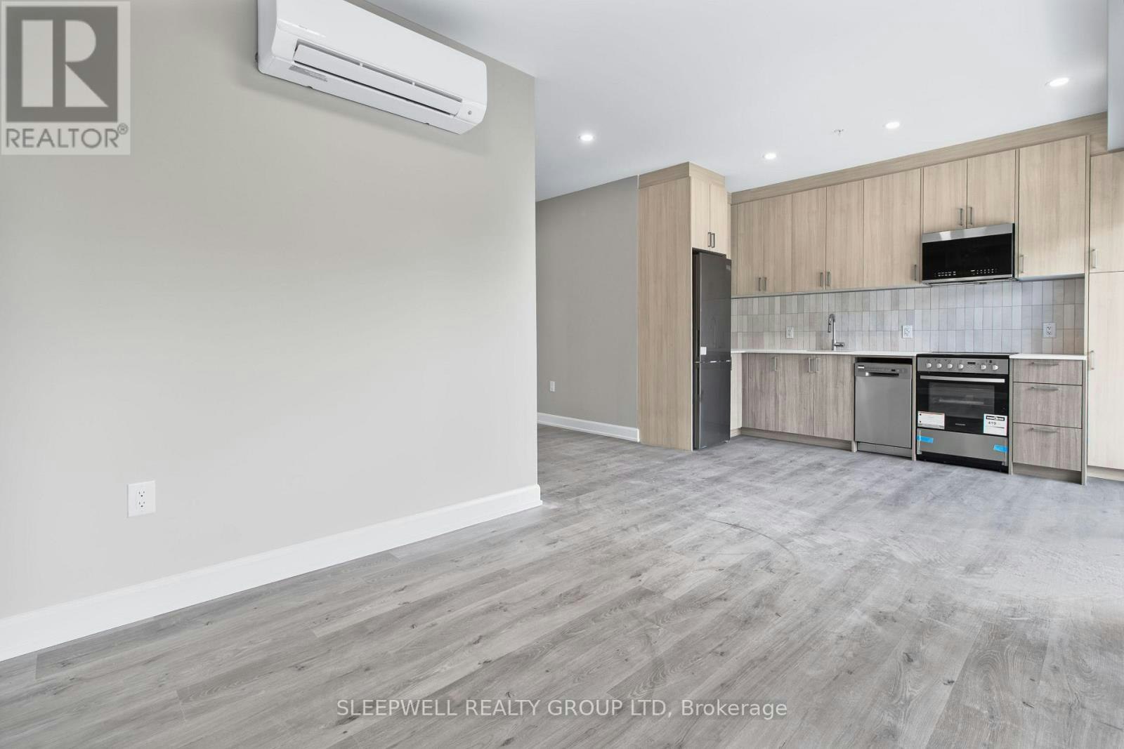 303-370 Cambridge Street N, Ottawa, ON, K1R 7B7 - 6