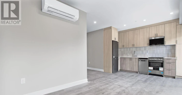 303-370 Cambridge Street N, Ottawa, ON, K1R 7B7 - 6