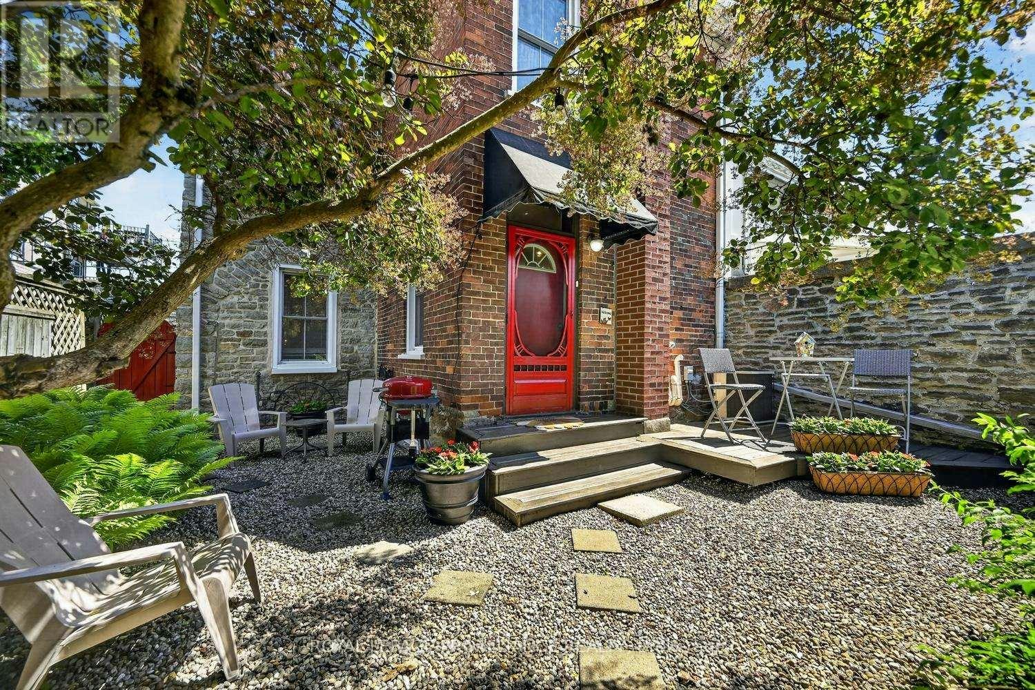 34 Water Street W, Brockville, ON, K6V 3L3