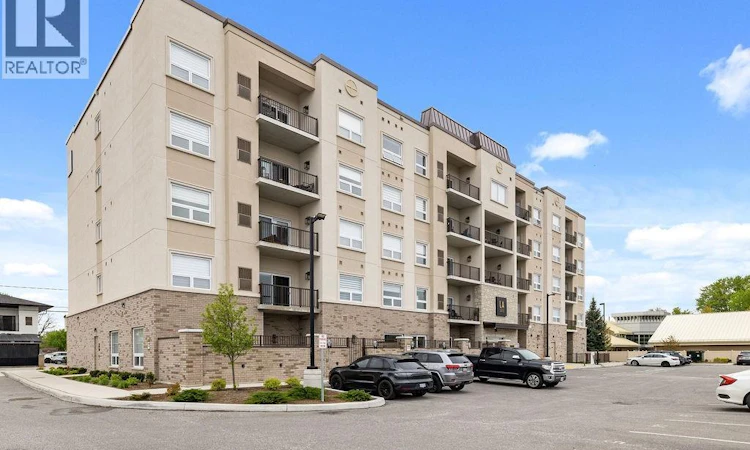 203-1740 Sprucewood