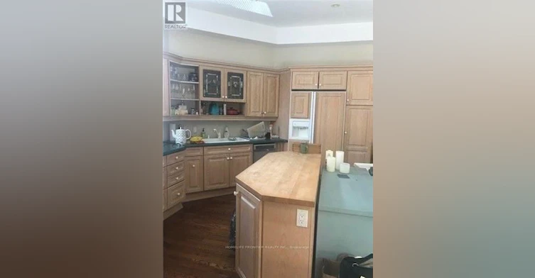 4-17 Teddington Park Avenue S, Toronto, ON, M4N 2C4 - 6