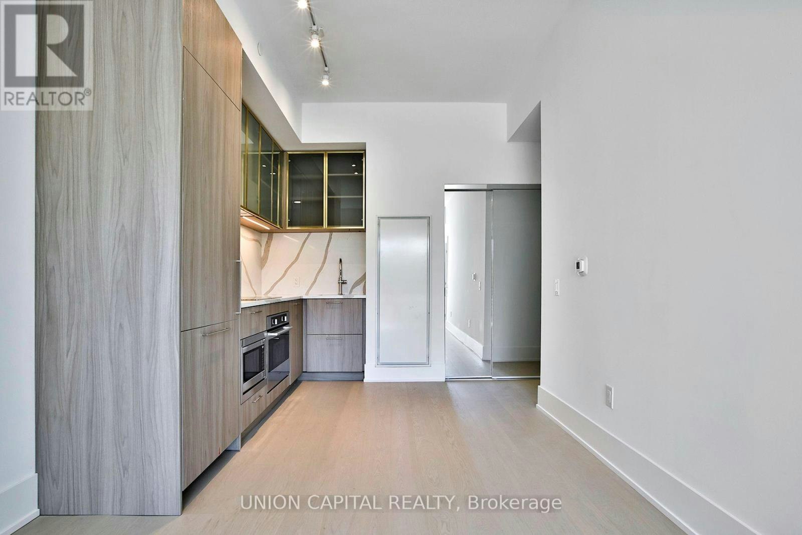 TH103-36 Olive Avenue, Toronto, ON, M6G 2R8 - 22