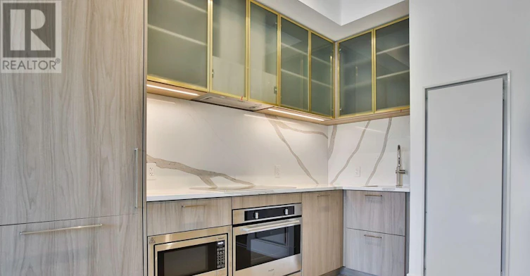 TH103-36 Olive Avenue, Toronto, ON, M6G 2R8 - 4