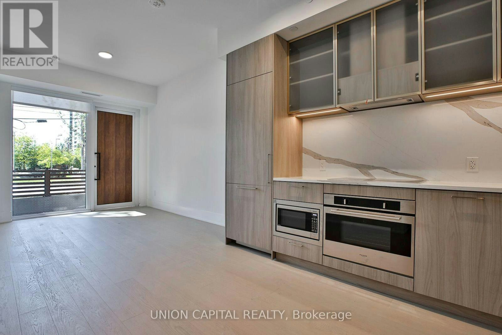 TH103-36 Olive Avenue, Toronto, ON, M6G 2R8 - 3