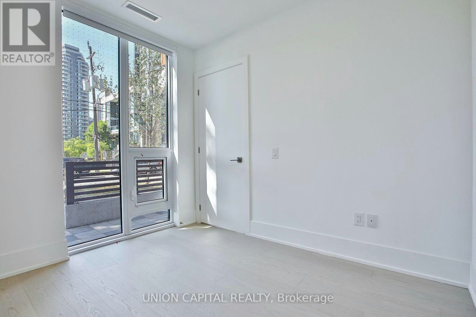 TH103-36 Olive Avenue, Toronto, ON, M6G 2R8 - 8