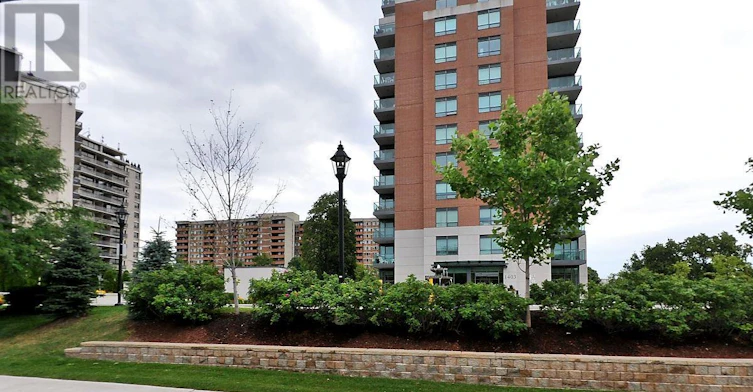 3907-763 Bay Street, Toronto, ON, M5G 2R3 - 18
