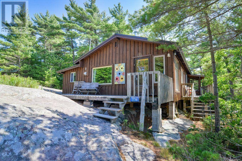 25744 Georgian Bay Shr, Georgian Bay, ON, P0E 1E0