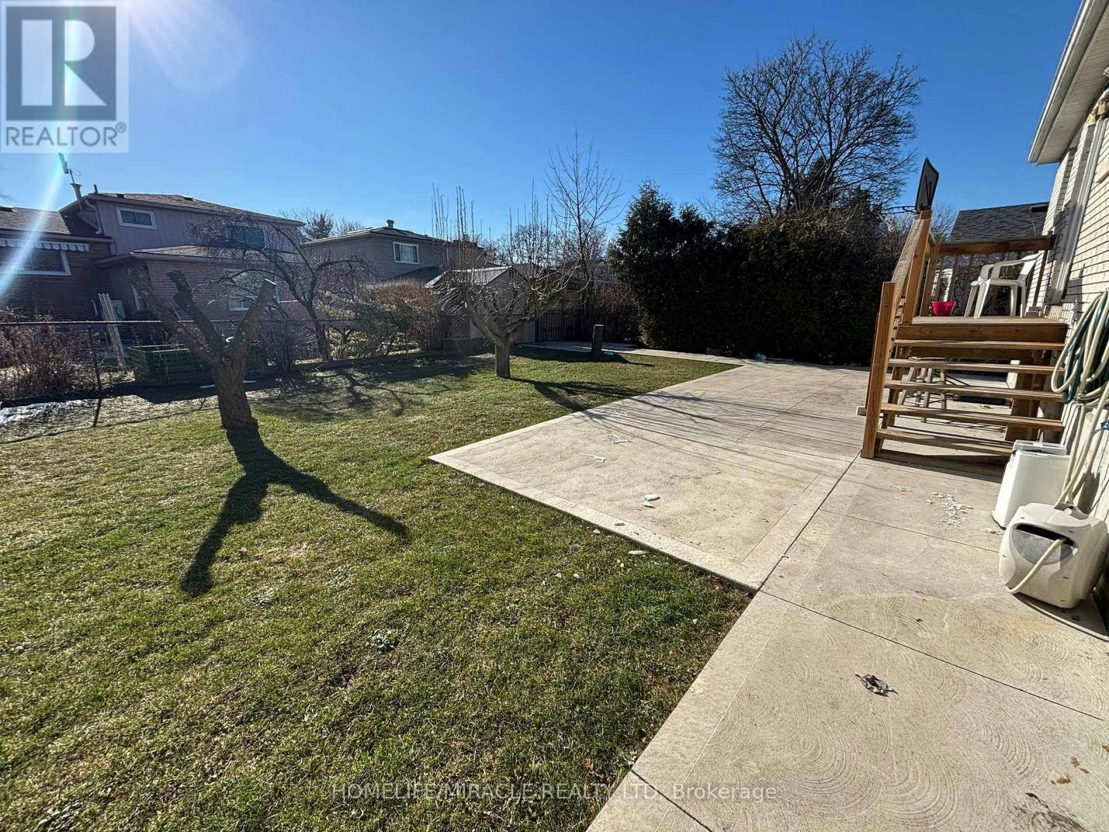 MAIN-219 Mcmurchy Avenue, Brampton, ON, L6Y 1Z2 - 26