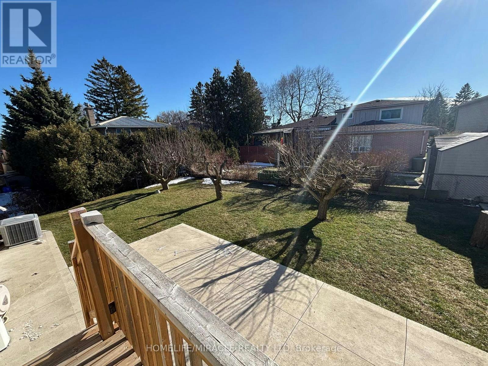 MAIN-219 Mcmurchy Avenue, Brampton, ON, L6Y 1Z2 - 25