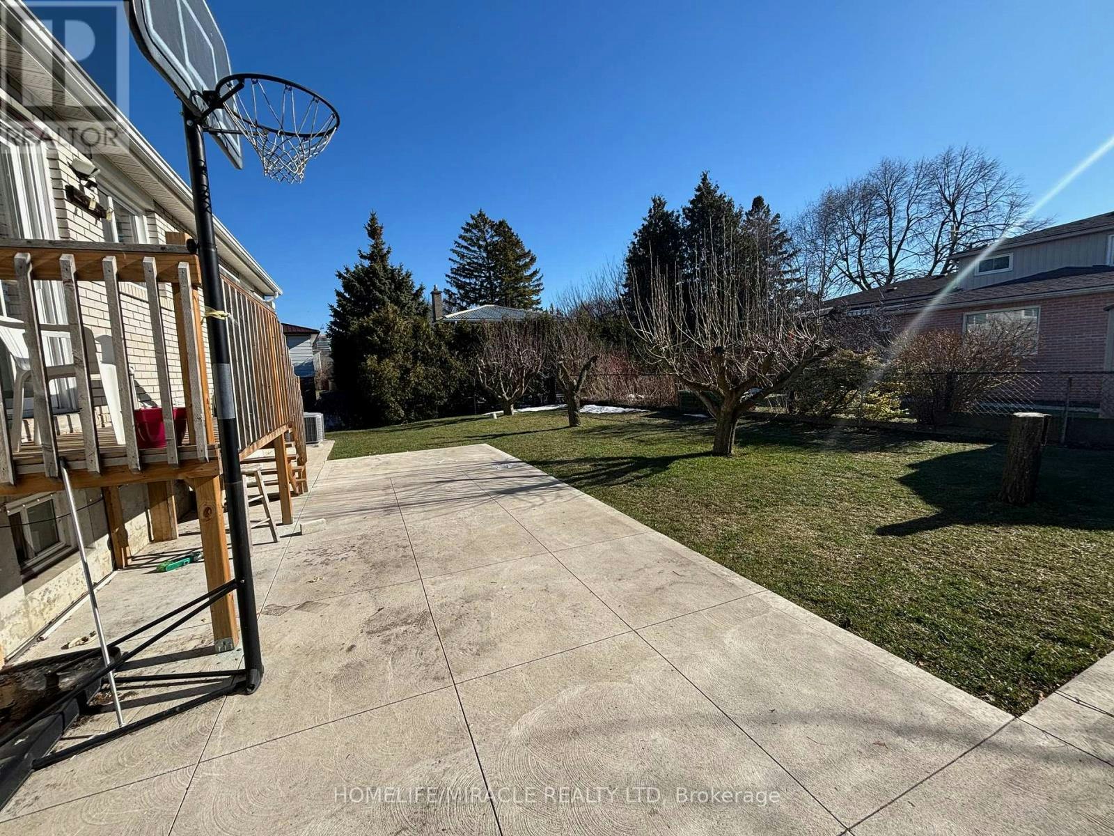 MAIN-219 Mcmurchy Avenue, Brampton, ON, L6Y 1Z2 - 27