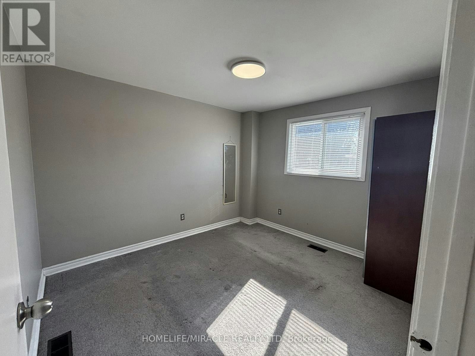 MAIN-219 Mcmurchy Avenue, Brampton, ON, L6Y 1Z2 - 18