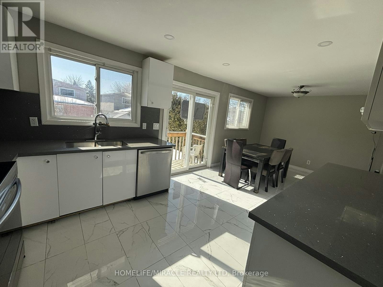 MAIN-219 Mcmurchy Avenue, Brampton, ON, L6Y 1Z2 - 10