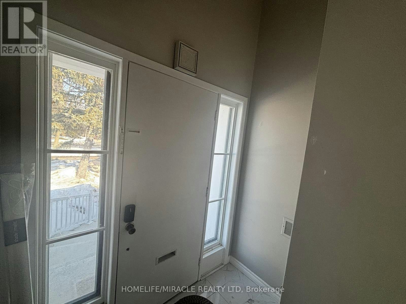 MAIN-219 Mcmurchy Avenue, Brampton, ON, L6Y 1Z2 - 2