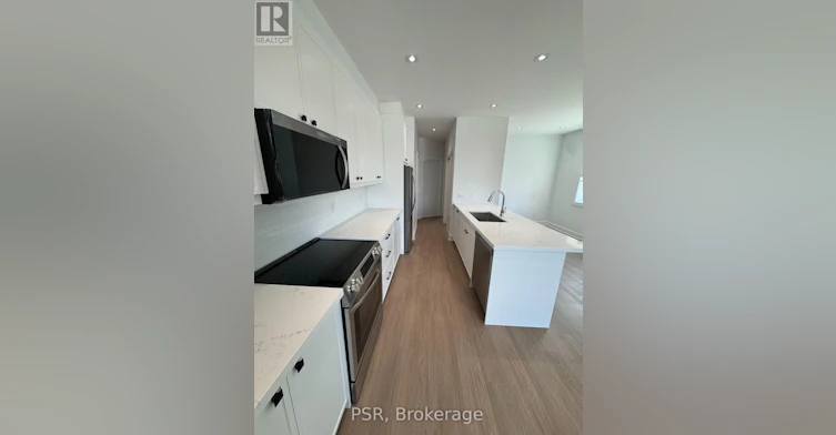 MAIN-99 Ypres Road, Toronto, ON, M6M 3X2 - 8