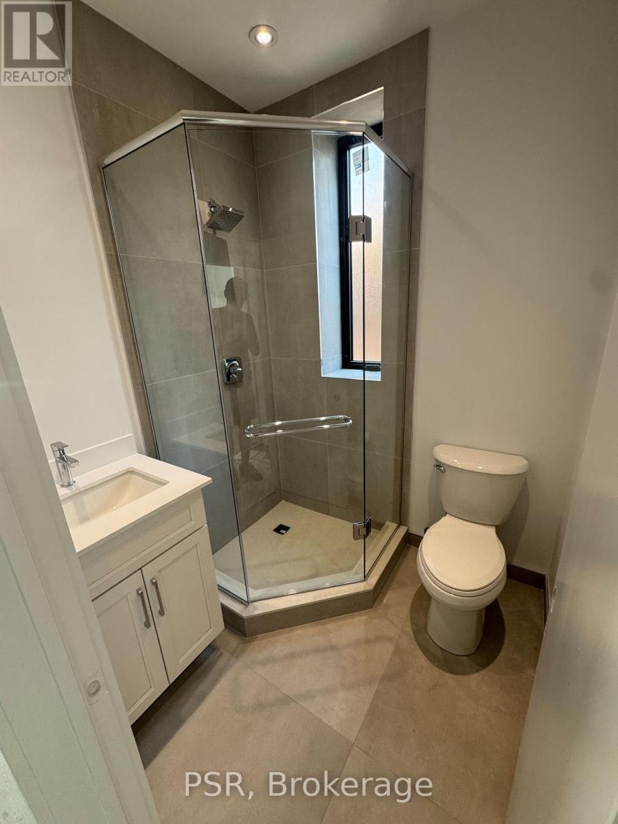MAIN-99 Ypres Road, Toronto, ON, M6M 3X2 - 9